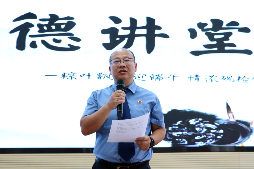 10作点评.jpg